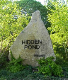 Hidden Pond Sign
